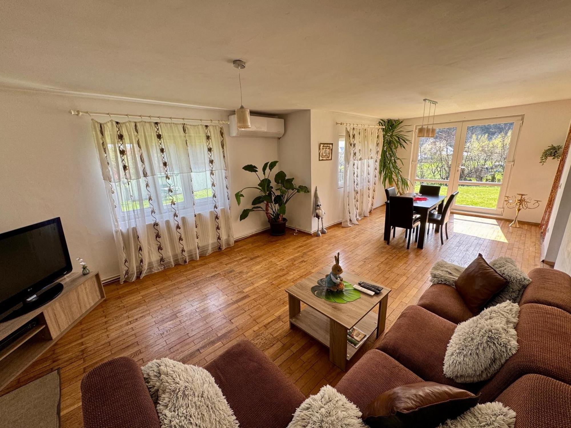 Vila Cozy, Panorama Superba, Gratar Si Relaxare Piatra Neamt Exterior photo