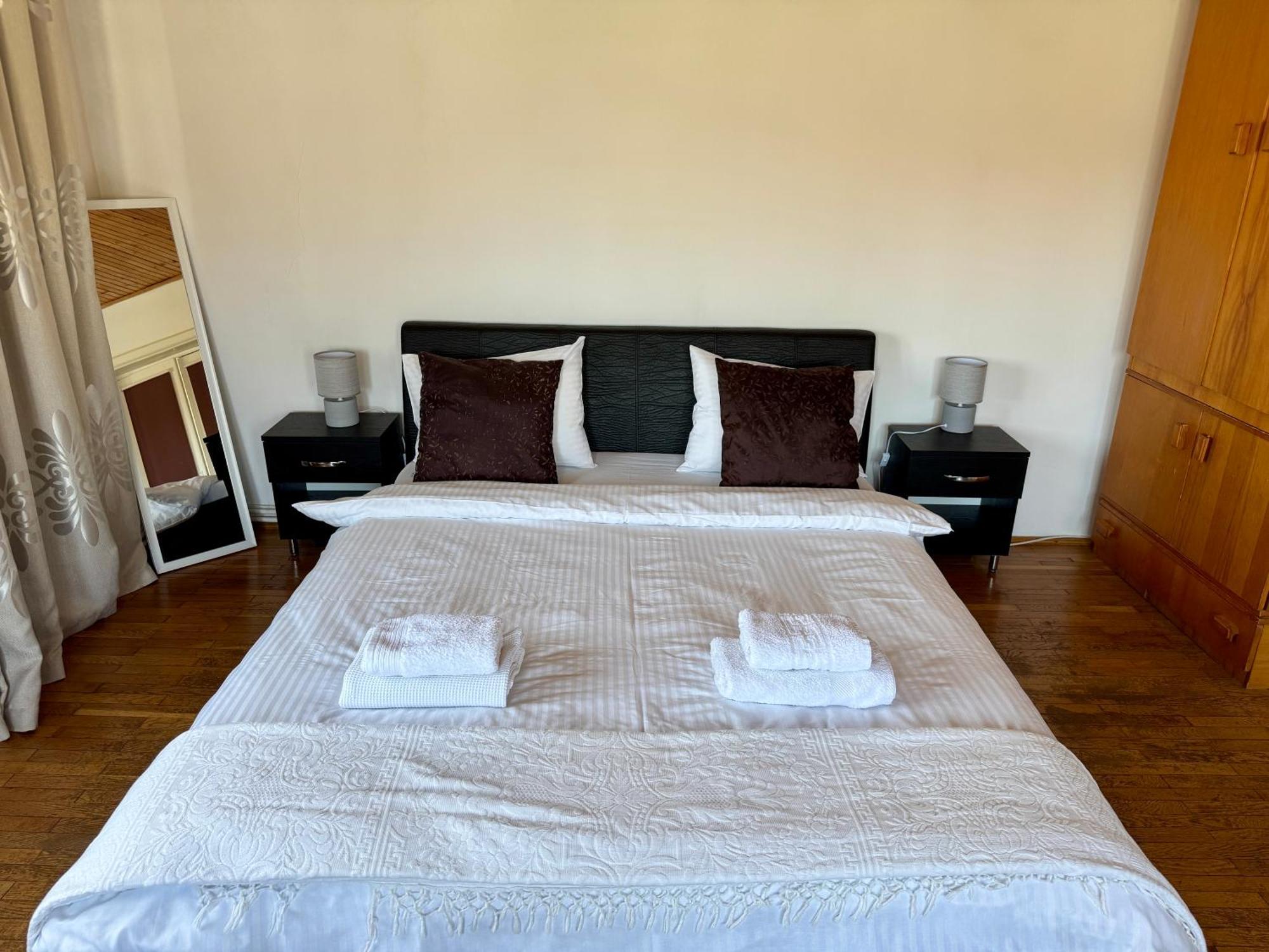 Vila Cozy, Panorama Superba, Gratar Si Relaxare Piatra Neamt Exterior photo